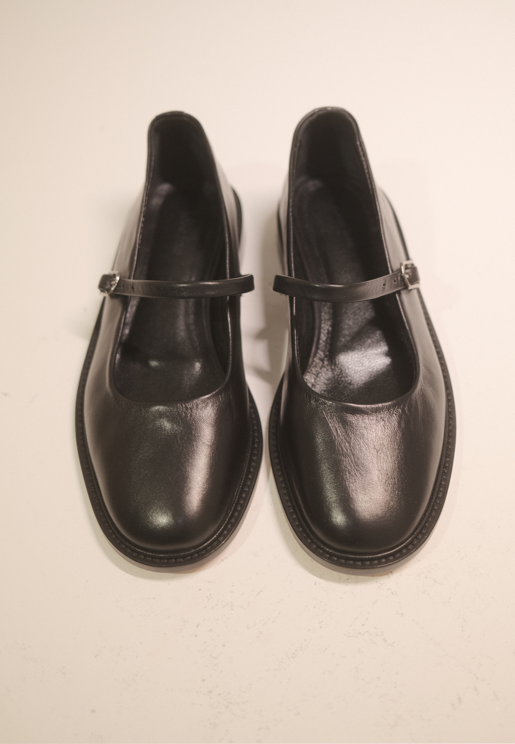 MARY ANNE FLATS — BLACK
