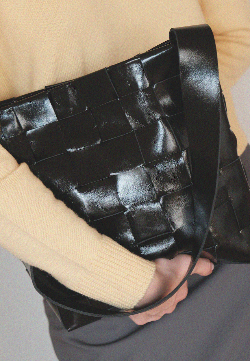 Shaker Bag — Black