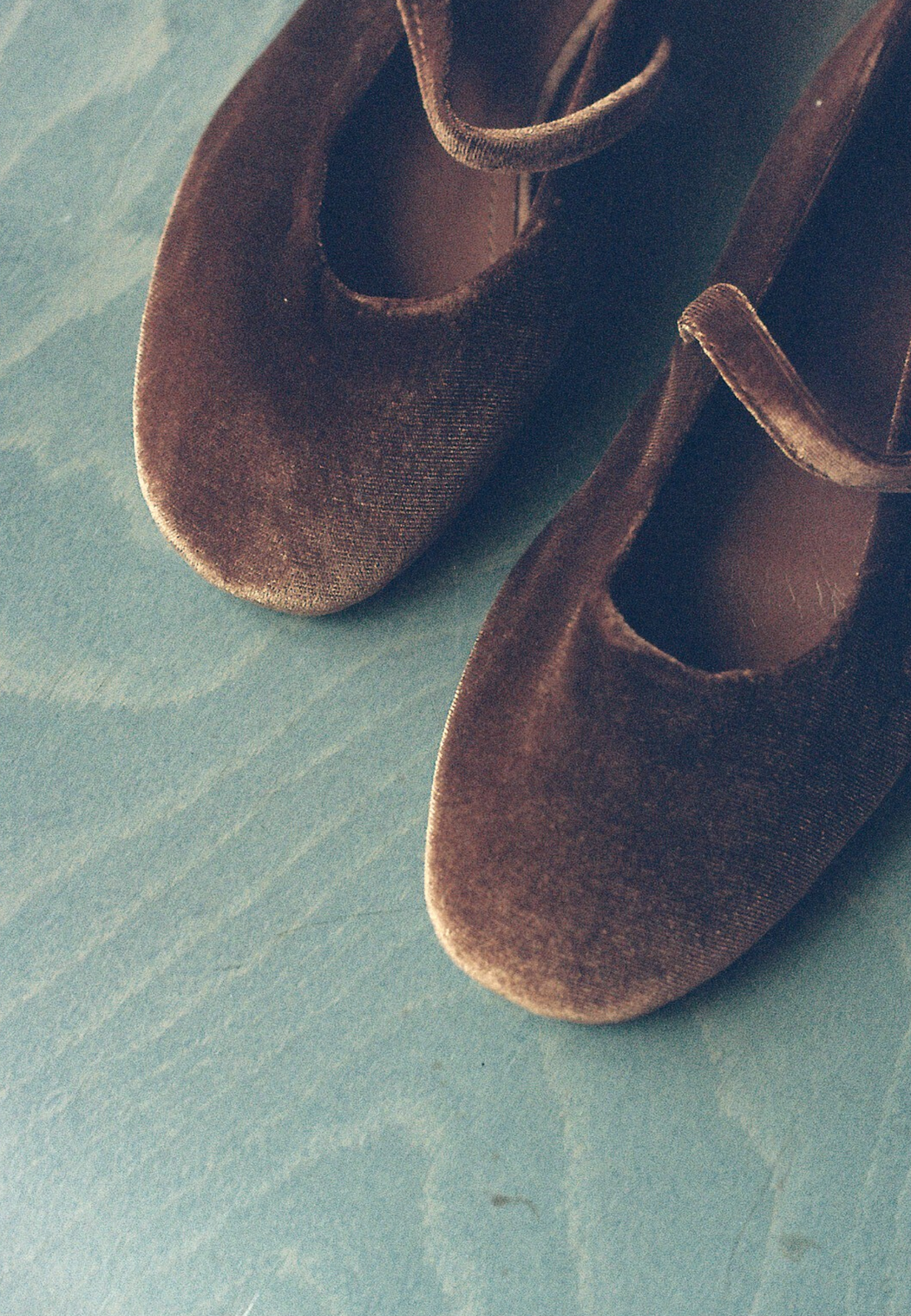 RIVER MARY JANES 005 - BROWN VELVET