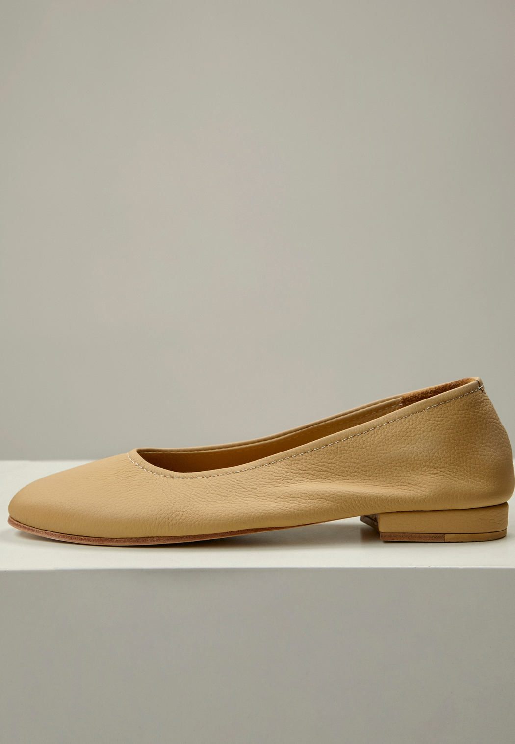 MARGOT FLATS | SAND