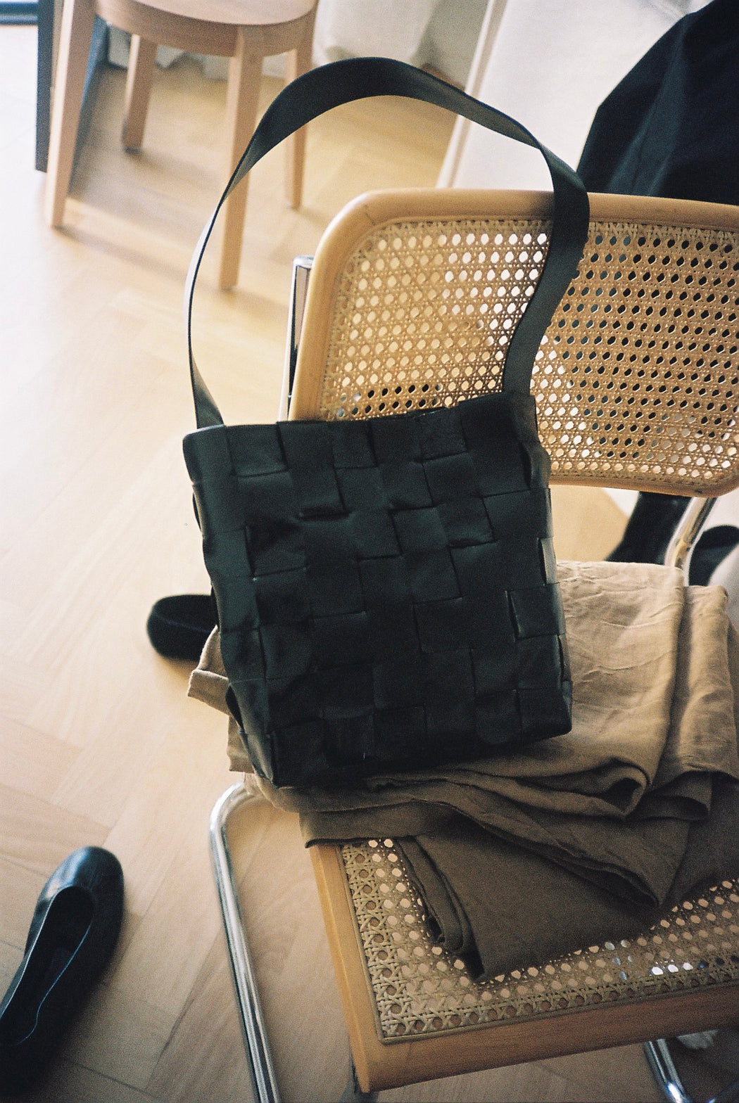 Shaker Bag — Black