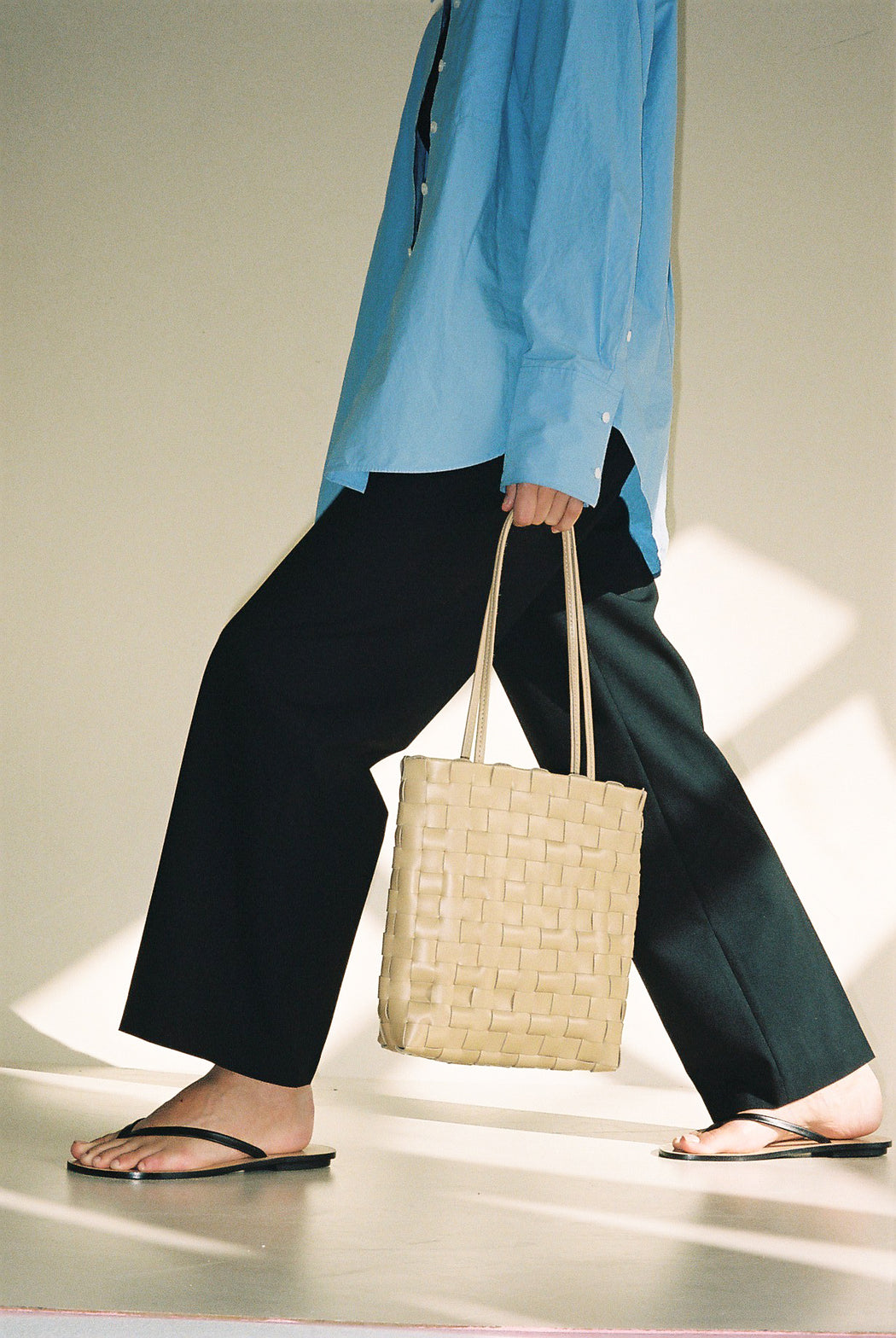 Shaker Bag — Tobacco Beige — Narrow Weave