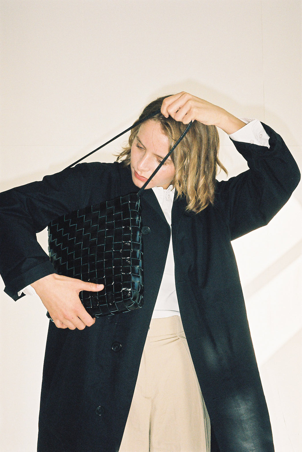 Shaker Bag — Black — Narrow Weave