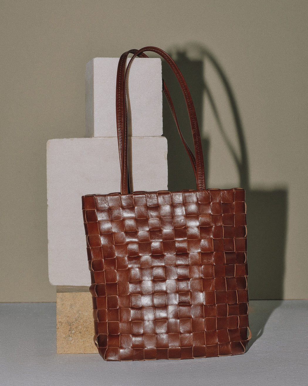 Shaker Bag — Walnut — Narrow Weave
