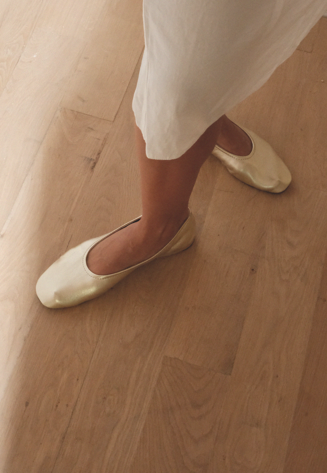 MARGOT FLATS | Gold