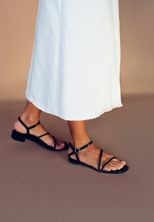 Carol Sandals | Black